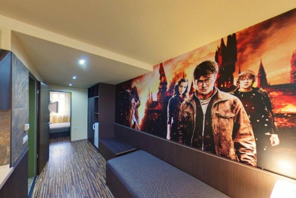 Corvin Apartman Gyula Buitenkant foto