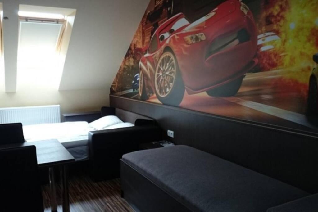 Corvin Apartman Gyula Buitenkant foto