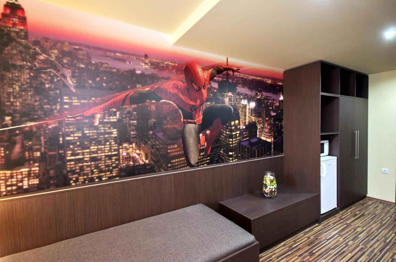 Corvin Apartman Gyula Buitenkant foto